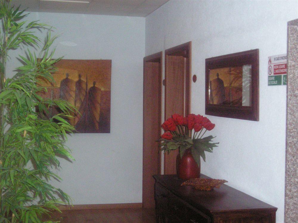 Hotel Villa Dei Gerani Rimini Ngoại thất bức ảnh