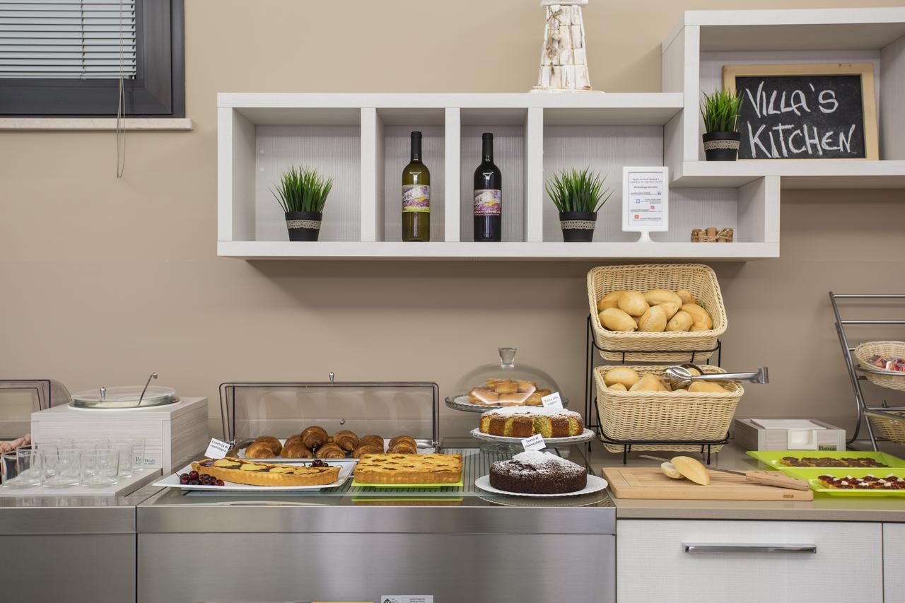 Hotel Villa Dei Gerani Rimini Ngoại thất bức ảnh