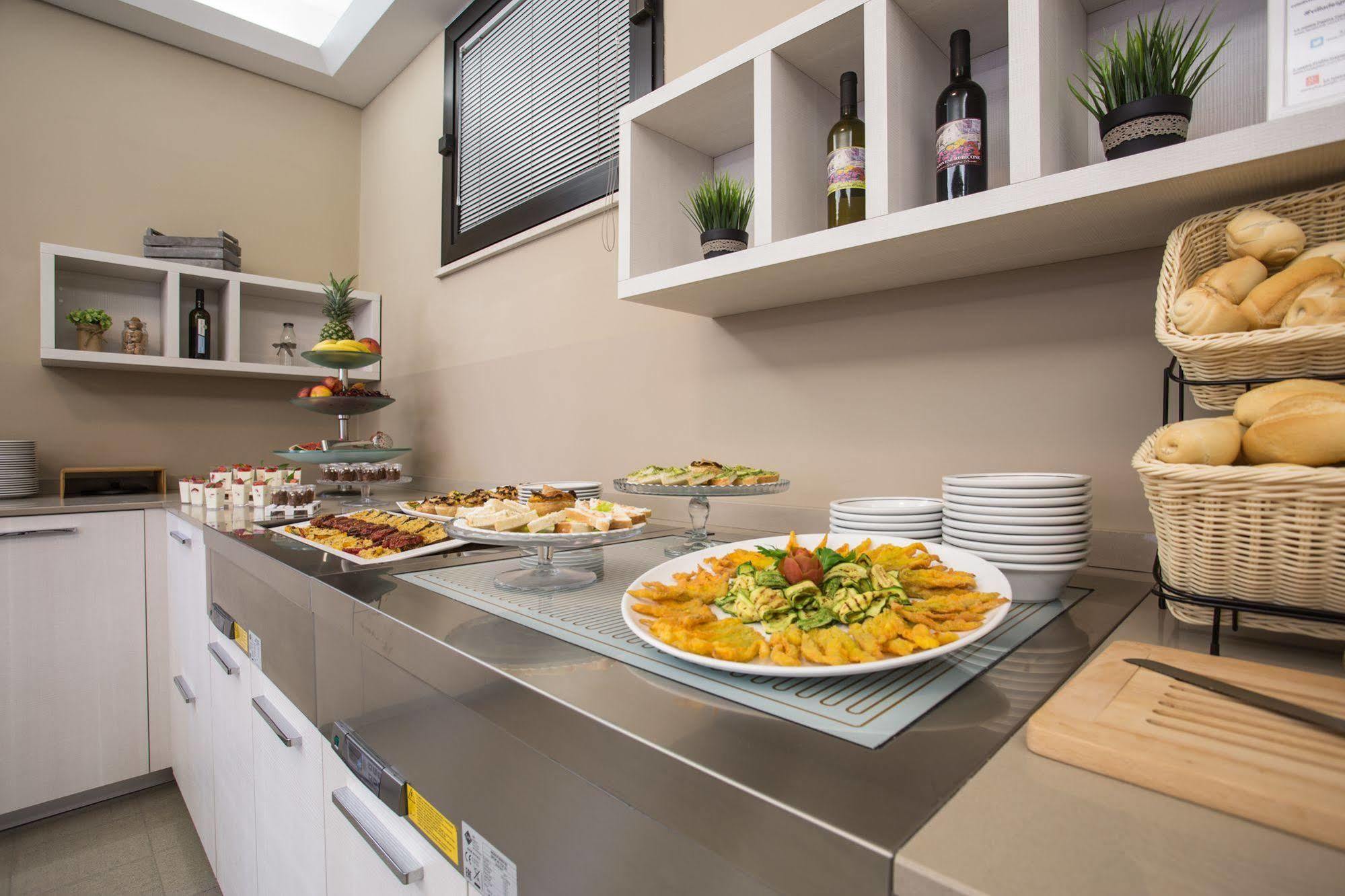 Hotel Villa Dei Gerani Rimini Ngoại thất bức ảnh