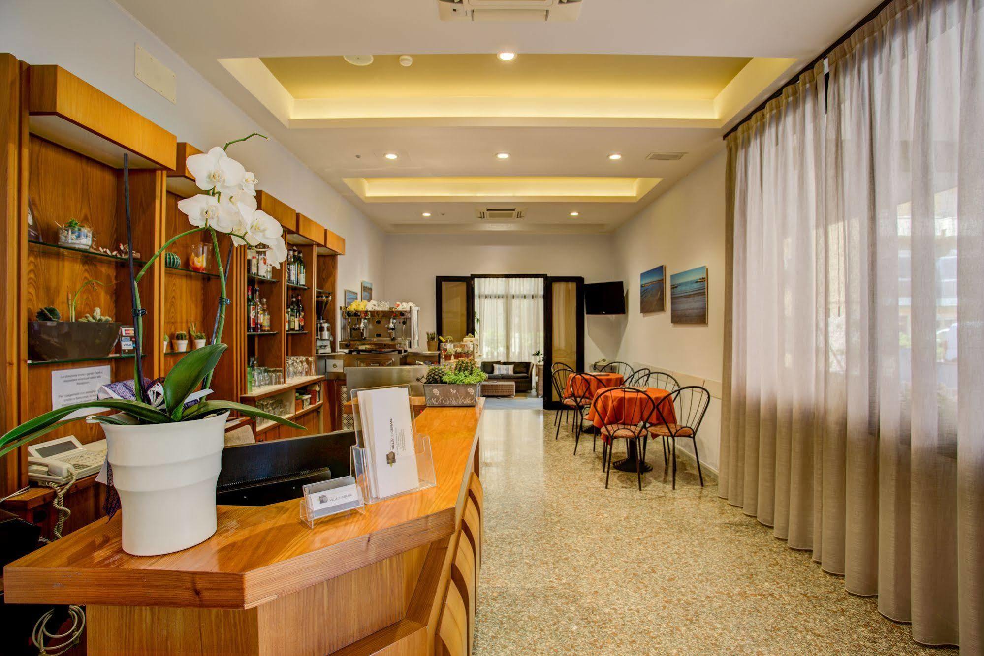 Hotel Villa Dei Gerani Rimini Ngoại thất bức ảnh