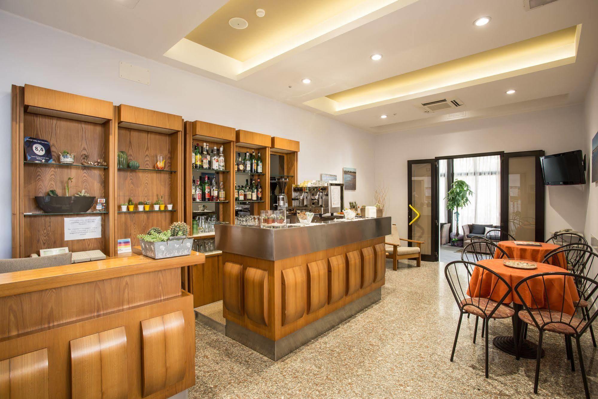Hotel Villa Dei Gerani Rimini Ngoại thất bức ảnh